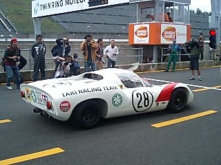 TAKI%20RACING1.JPG